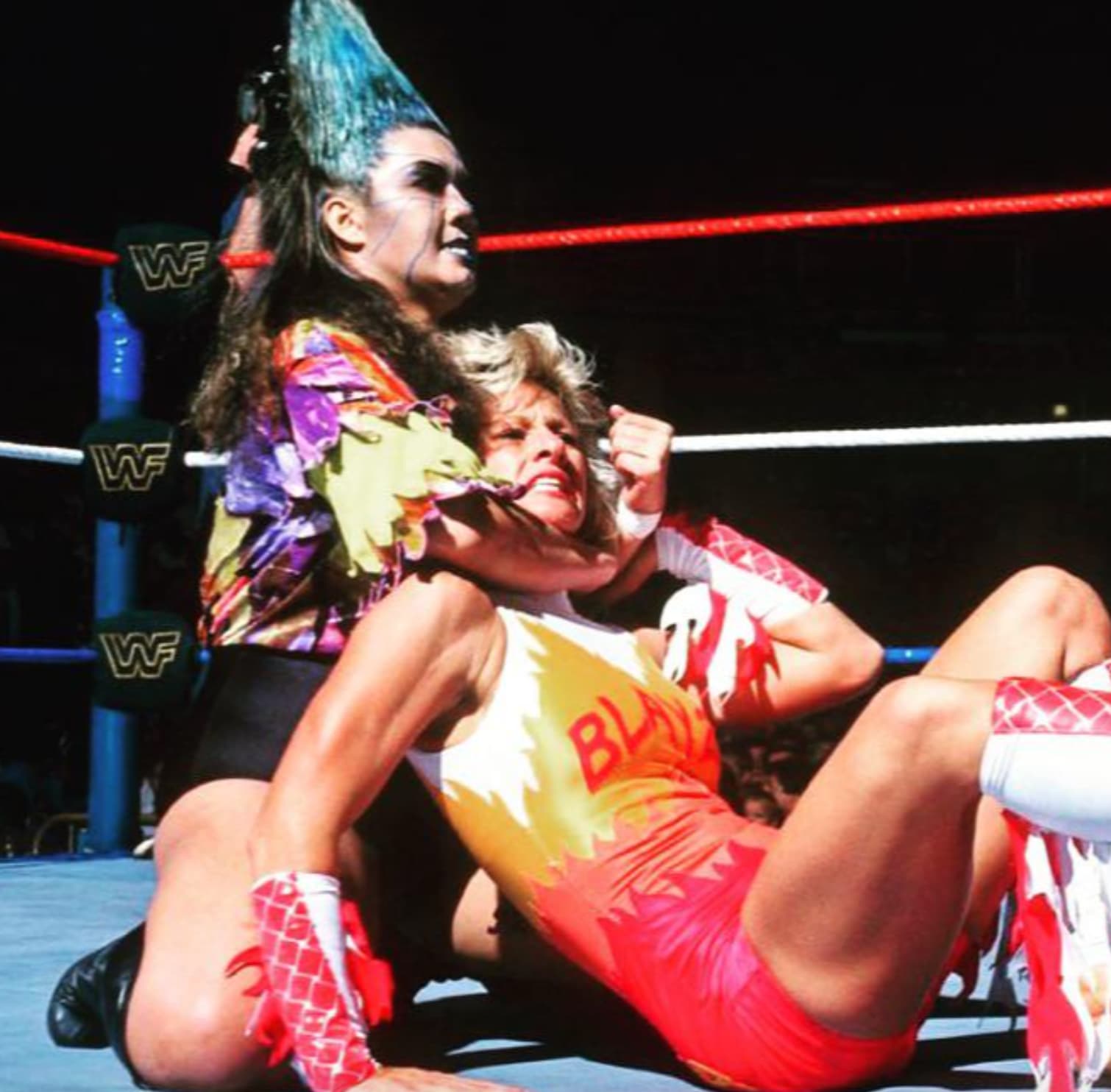 bull nakano vs alundra blayze 1998 - W W W Bl